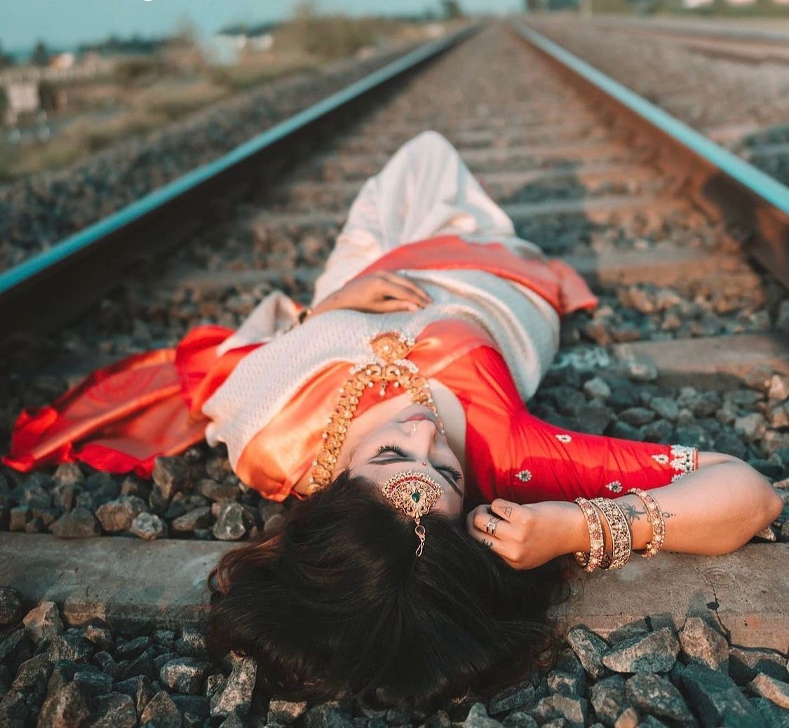 White Kanchipuram Lichi Silk Banarasi Saree with Blouse