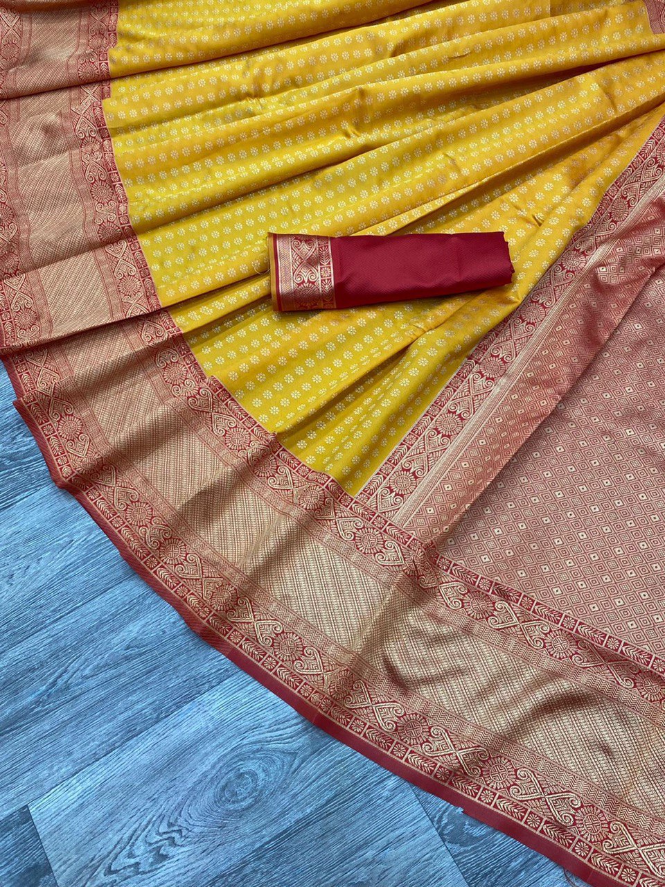 Yellow Banarasi Pure Soft Silk Woven Design Saree