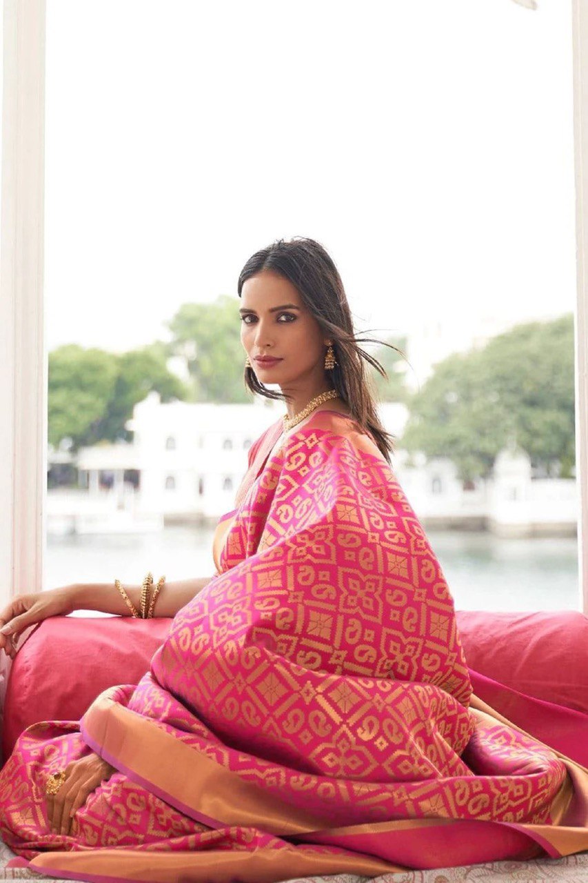 Zari Woven Traditional Soft Silk Jacquard Saree