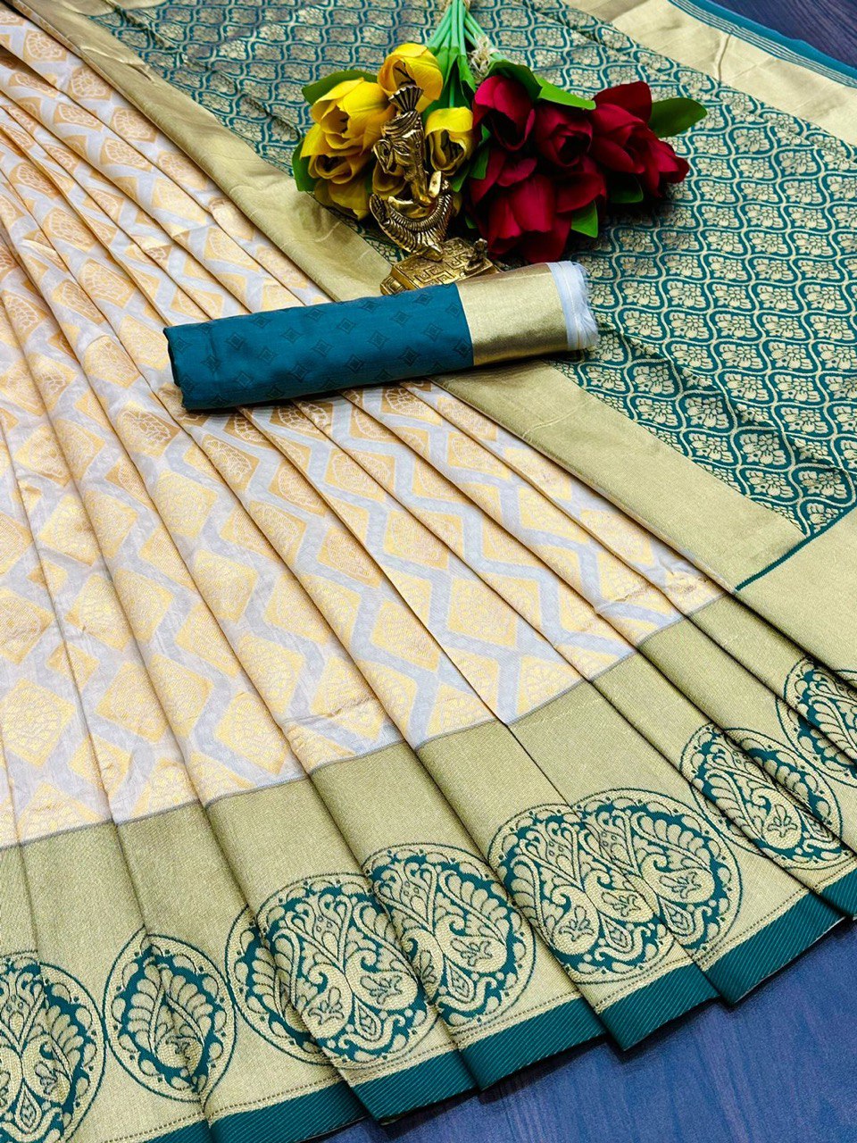 White Kanchipuram Soft Silk Banarasi Saree for Wedding