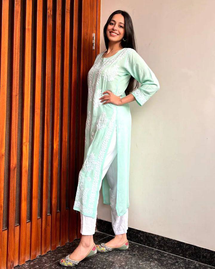 WOMEN CHIKAN EMBROIDERY Kurti_Pent Pair Design (Pista) 58