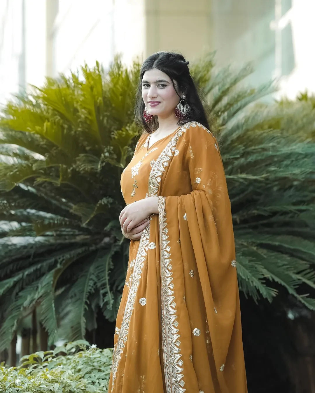 Elegant Embroidered Georgette Kurta Set with Dupatta