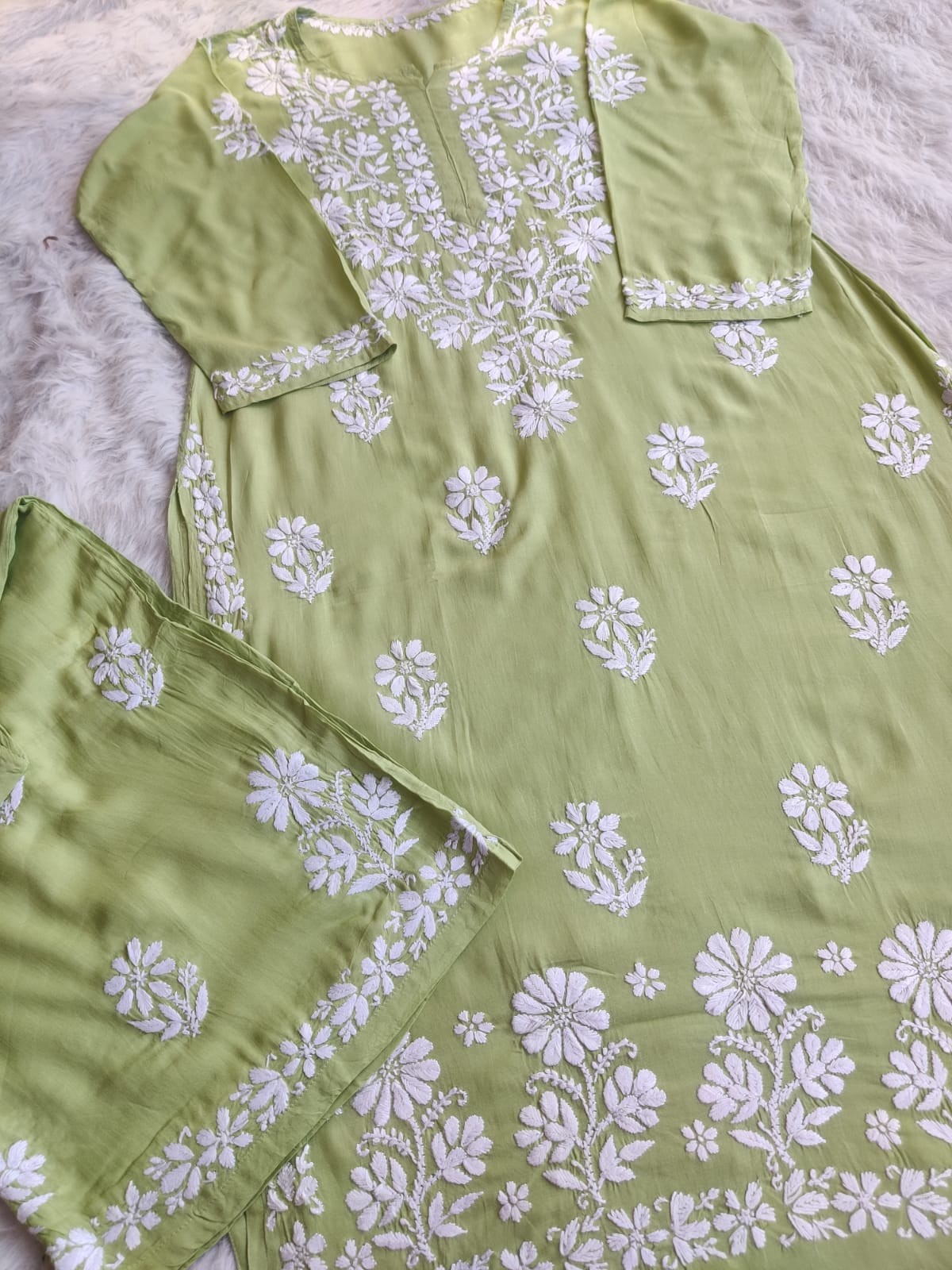 Lali Modal Chikankari Kurti Set